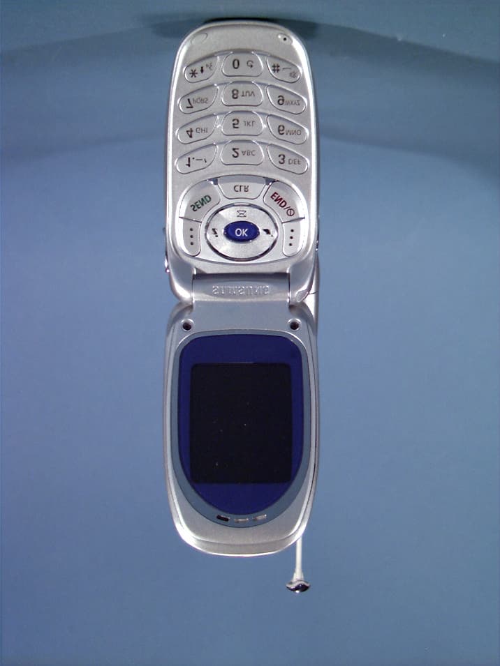 Dual-Band CDMA Phone - FCC ID A3LSCHA670 - Samsung Electronics Co Ltd (4)