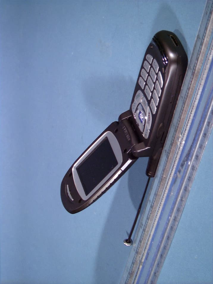 Dual-Band CDMA Phone - FCC ID A3LSCHA690 - Samsung Electronics Co Ltd (3)