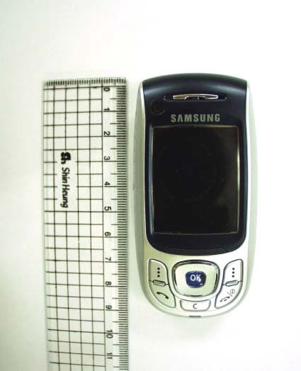 Tri-Mode Dual-Band Analog/ PCS Phone (AMPS/CDMA) - FCC ID A3LSCHA815 - Samsung Electronics Co Ltd (1)