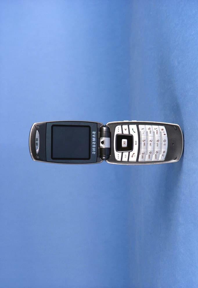 Dual-Band CDMA Phone with Bluetooth - FCC ID A3LSCHA915 - Samsung Electronics Co Ltd (2)