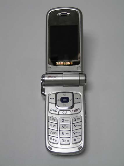 Dual-Band CDMA Phone with Bluetooth - FCC ID A3LSCHA970 - Samsung Electronics Co Ltd (3)