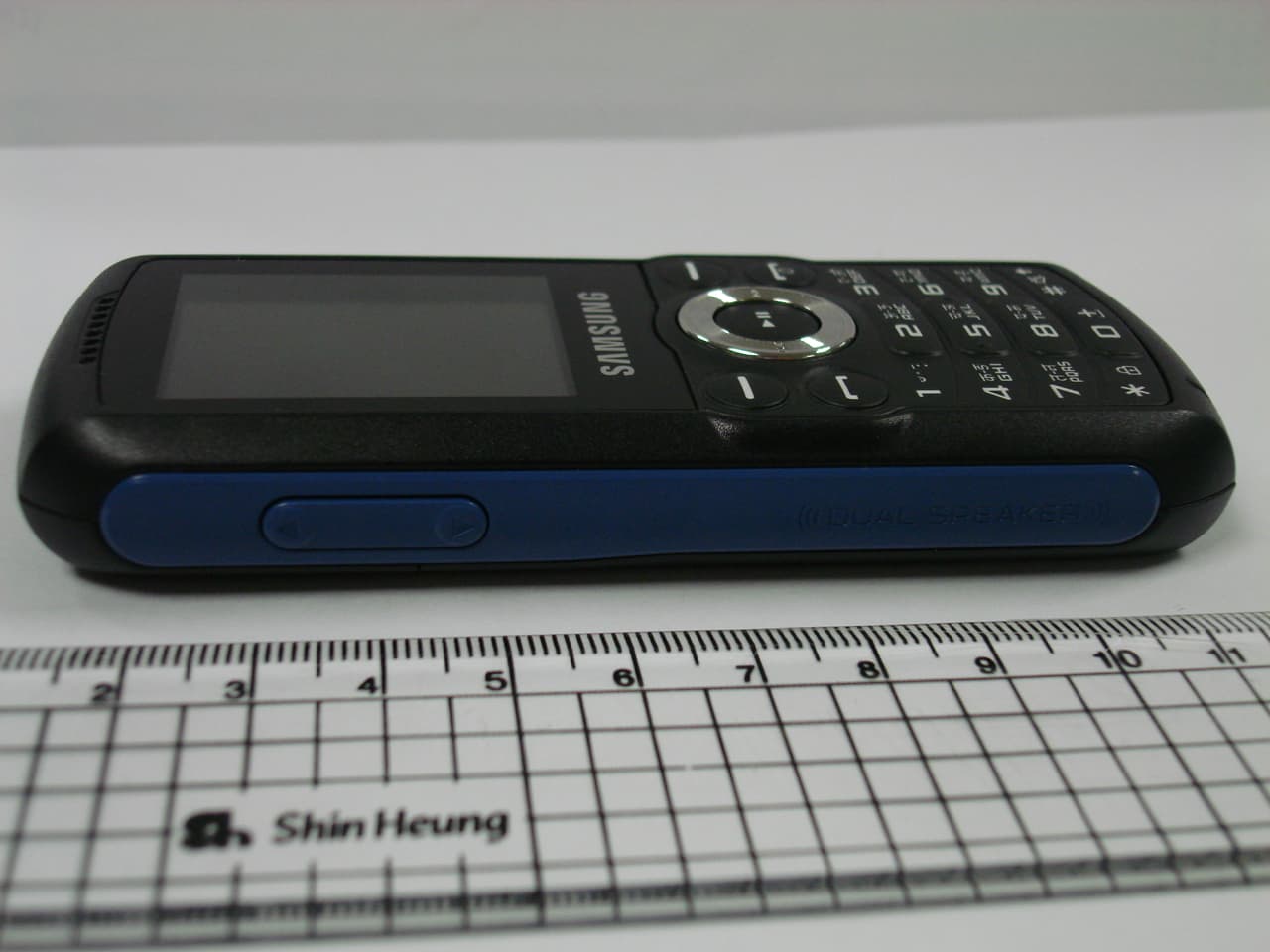Cellular CDMA Phone with Bluetooth - FCC ID A3LSCHF219 - Samsung Electronics Co Ltd (5)