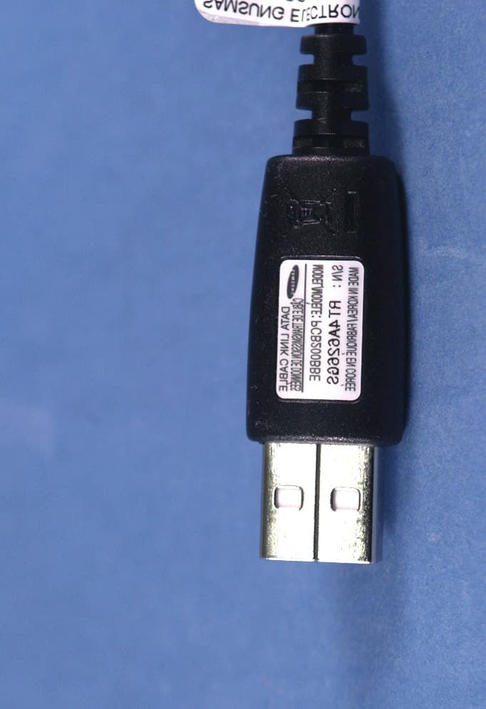 Single-Band CDMA Phone with Bluetooth - FCC ID A3LSCHF519 - Samsung Electronics Co Ltd (1)