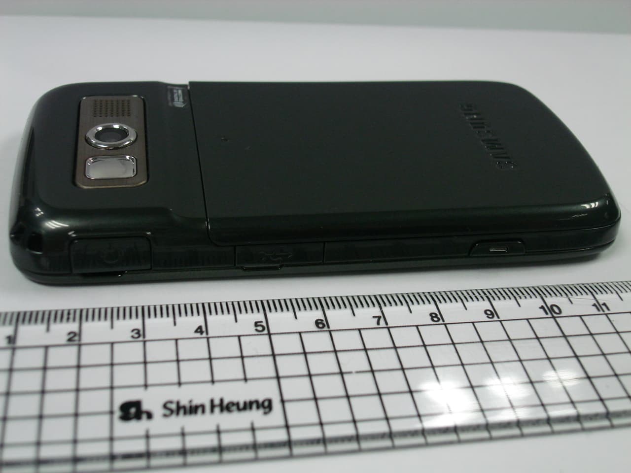 Cellular/PCS CDMA Phone with Bluetooth - FCC ID A3LSCHI225 - Samsung Electronics Co Ltd (2)