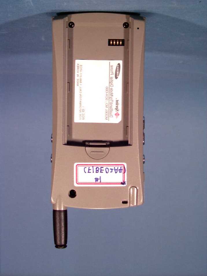 Dual-Band Analog/PCS Phone (AMPS/CDMA) - FCC ID A3LSCHI300 - Samsung Electronics Co Ltd (4)