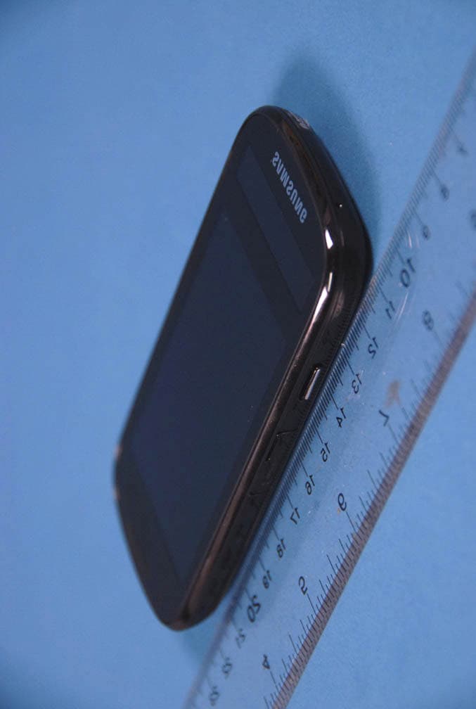 Cellular/PCS CDMA Phone with WLAN and Bluetooth - FCC ID A3LSCHI400 - Samsung Electronics Co Ltd (3)