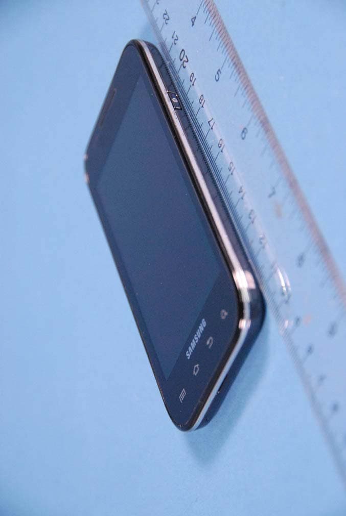 Cellular/PCS CDMA Phone with WLAN and Bluetooth - FCC ID A3LSCHI500 - Samsung Electronics Co Ltd (1)