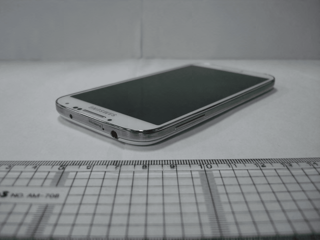 Multi-Band CDMA/ GSM/ EDGE/ UMTS/ LTE Phone with WLAN, Bluetooth and RFID - FCC ID A3LSCHI545 - Samsung Electronics Co Ltd (5)