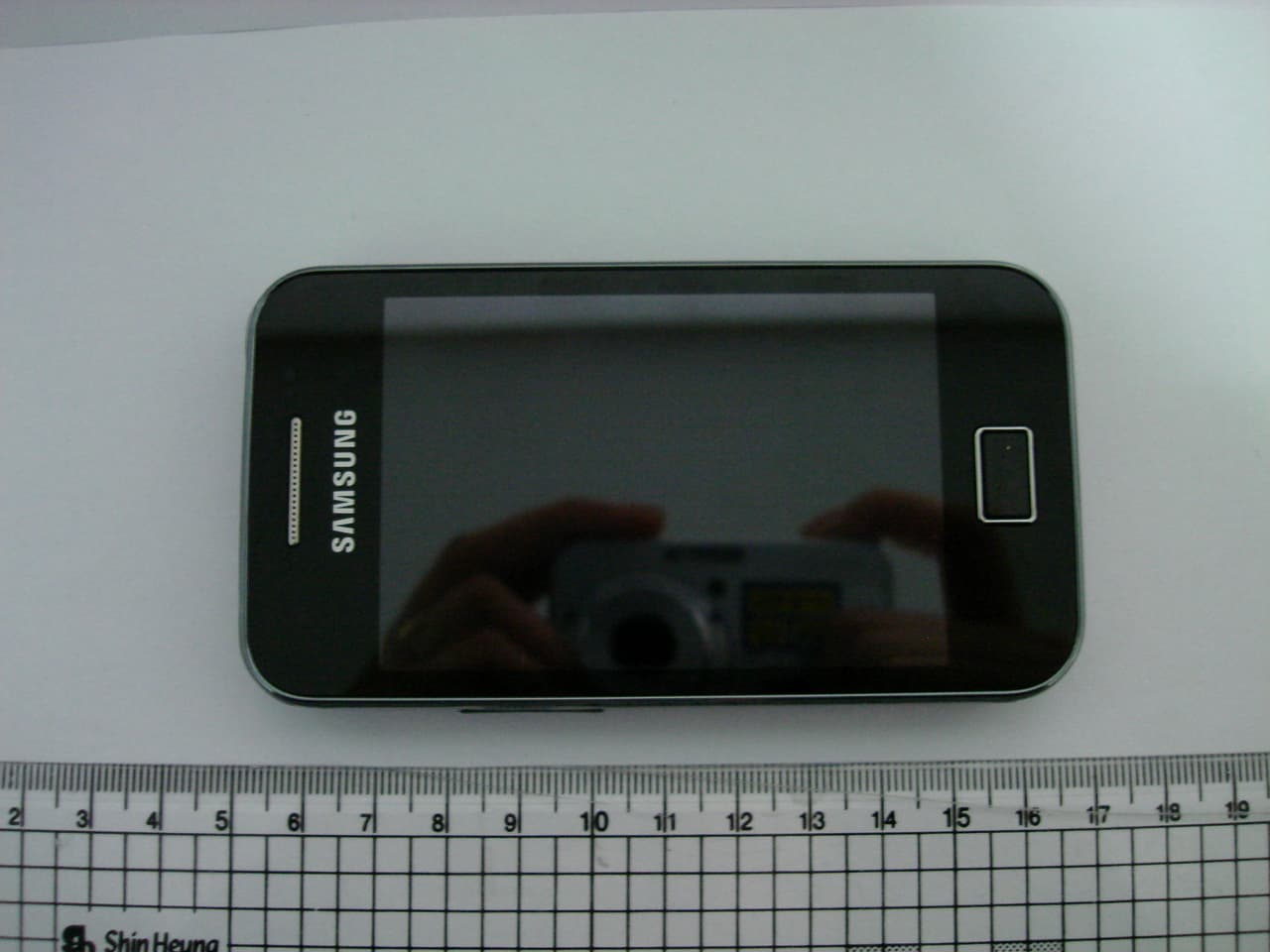 Cellular CDMA Phone with WLAN and Bluetooth - FCC ID A3LSCHI589 - Samsung Electronics Co Ltd (2)