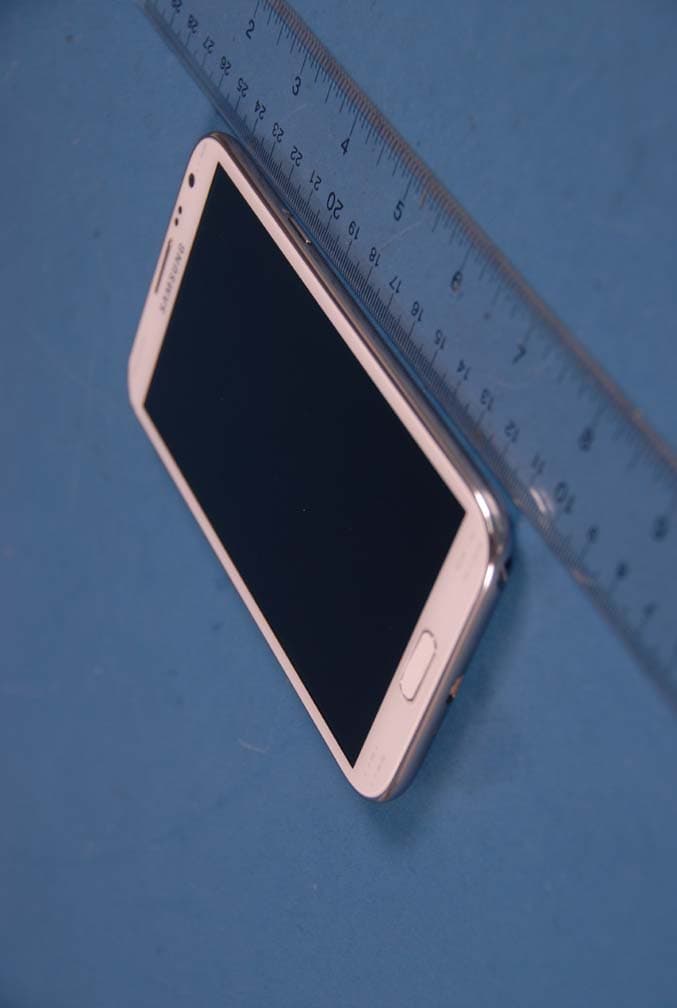 Cellular/ PCS CDMA/ GSM/ EDGE/ Phone with LTE, WLAN, Bluetooth and RFID - FCC ID A3LSCHI605 - Samsung Electronics Co Ltd (1)