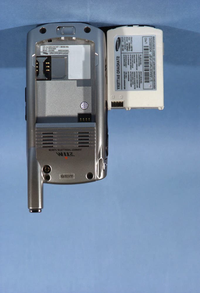 Dual-Band CDMA Phone with Bluetooth Transmitter - FCC ID A3LSCHI830 - Samsung Electronics Co Ltd (3)