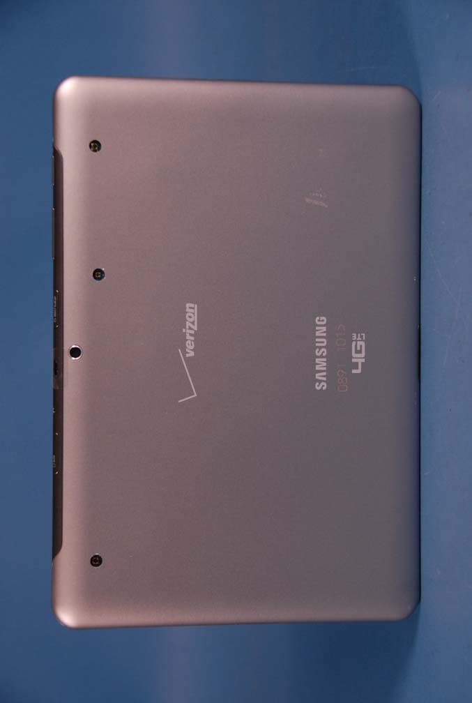 Portable Tablet Computer with Multi-Band CDMA, LTE, WLAN and Bluetooth - FCC ID A3LSCHI915 - Samsung Electronics Co Ltd (4)