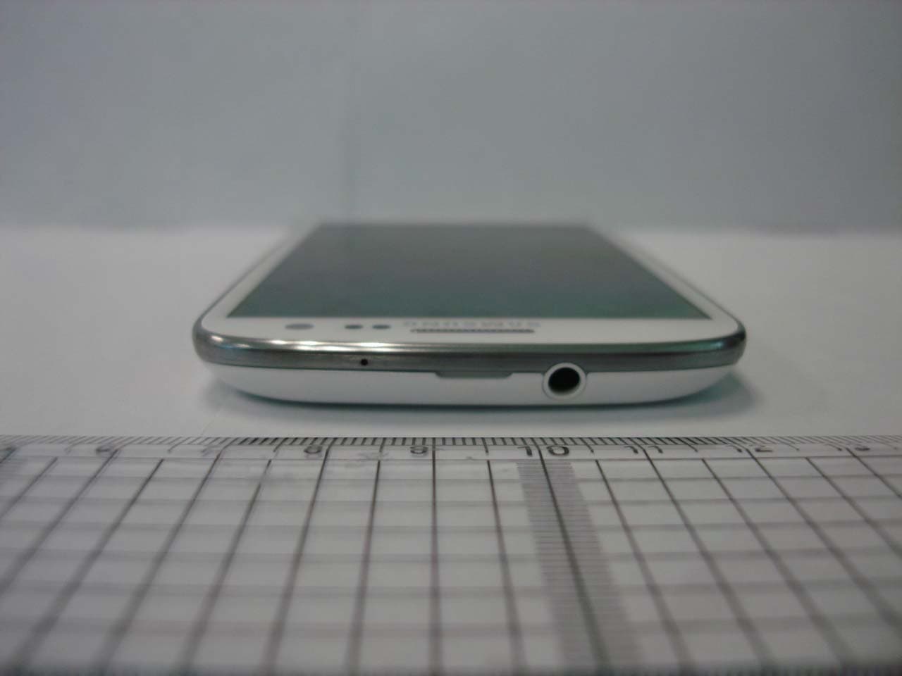 PCS CDMA/GSM/EDGE Phone with WLAN and Bluetooth - FCC ID A3LSCHI939 - Samsung Electronics Co Ltd (5)