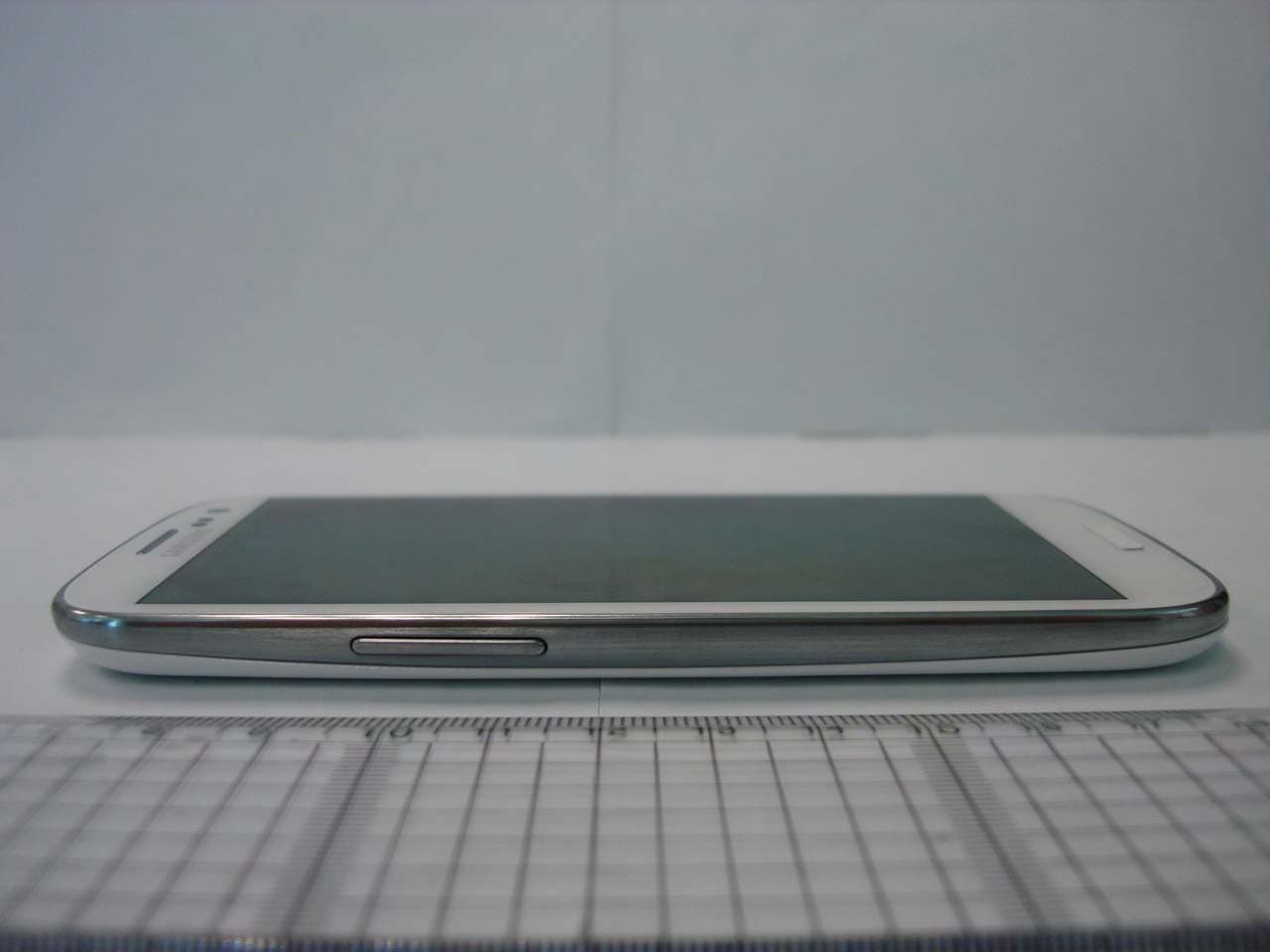 PCS CDMA/GSM/EDGE Phone with WLAN and Bluetooth - FCC ID A3LSCHI939 - Samsung Electronics Co Ltd (3)