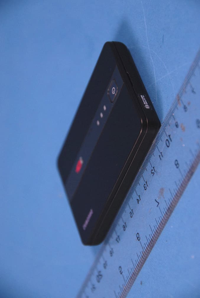 Cellular/PCS CDMA and 700 MHz LTE Portable Wireless Router with WLAN - FCC ID A3LSCHLC11 - Samsung Electronics Co Ltd (1)