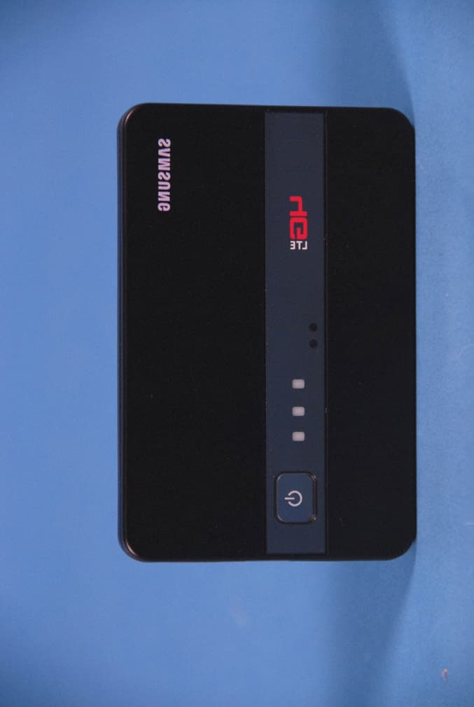 Cellular/PCS CDMA and 700 MHz LTE Portable Wireless Router with WLAN - FCC ID A3LSCHLC11 - Samsung Electronics Co Ltd (3)