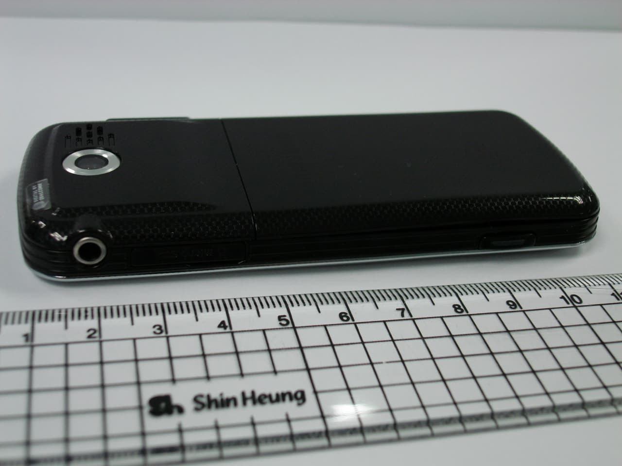 Cellular CDMA Phone with Bluetooth - FCC ID A3LSCHM519 - Samsung Electronics Co Ltd (4)