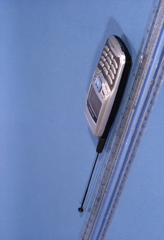Tri-Mode Dual-Band Analog/PCS Phone (AMPS/CDMA) - FCC ID A3LSCHN370 - Samsung Electronics Co Ltd (4)
