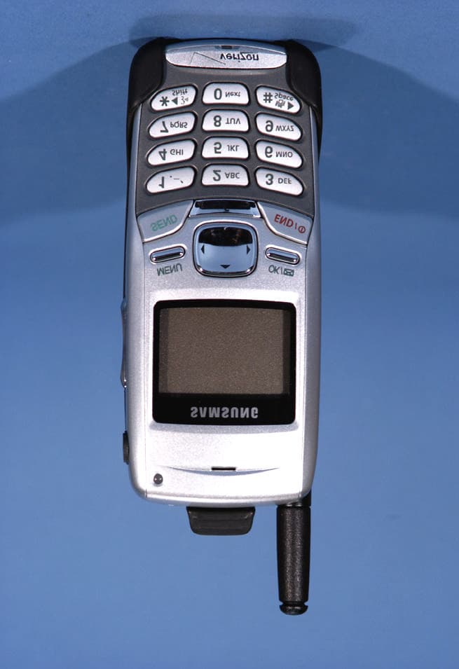 Tri-Mode Dual-Band Analog/PCS Phone (AMPS/CDMA) - FCC ID A3LSCHN370 - Samsung Electronics Co Ltd (3)