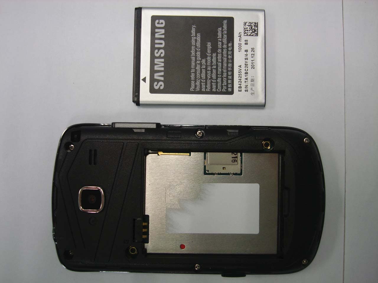 Cellular/PCS/AWS CDMA Phone with Bluetooth - FCC ID A3LSCHR390 - Samsung Electronics Co Ltd (3)