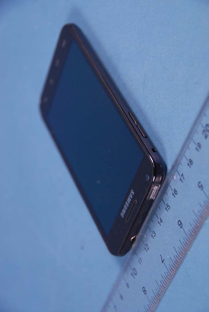 Cellular/PCS CDMA Phone with WLAN and Bluetooth - FCC ID A3LSCHR760 - Samsung Electronics Co Ltd (1)