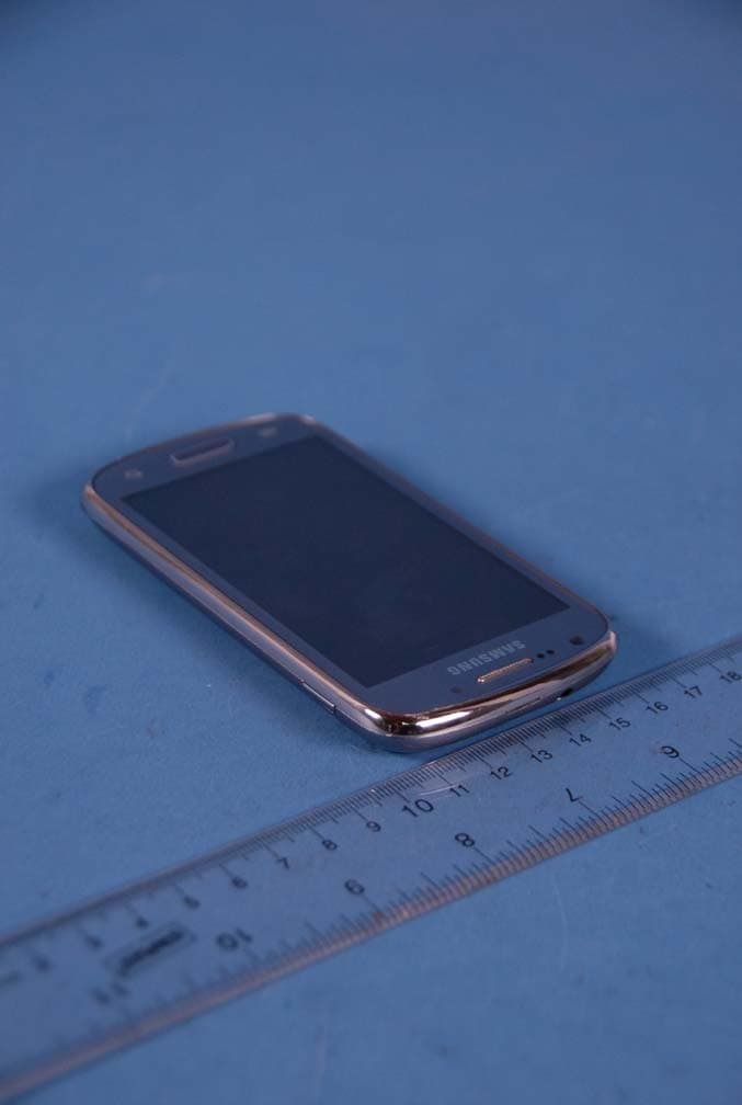 Multi-Band CDMA/ LTE Phone with WLAN, Bluetooth and RFID - FCC ID A3LSCHR830 - Samsung Electronics Co Ltd (2)