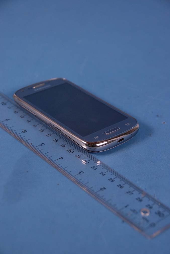 Multi-Band CDMA/ LTE Phone with WLAN, Bluetooth and RFID - FCC ID A3LSCHR830 - Samsung Electronics Co Ltd