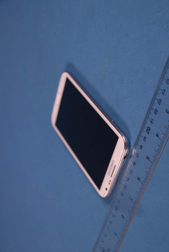Cellular/ AWS/ PCS CDMA Phone with LTE, WLAN, Bluetooth and RFID - FCC ID A3LSCHR950 - Samsung Electronics Co Ltd (2)