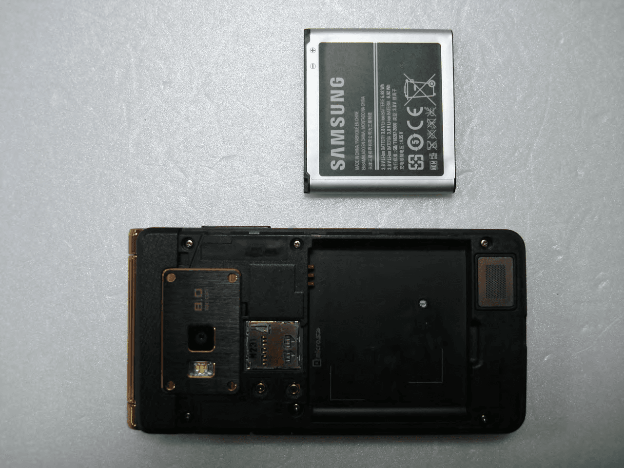 Mobile Phone - FCC ID A3LSCHW2013 - Samsung Electronics Co Ltd (2)