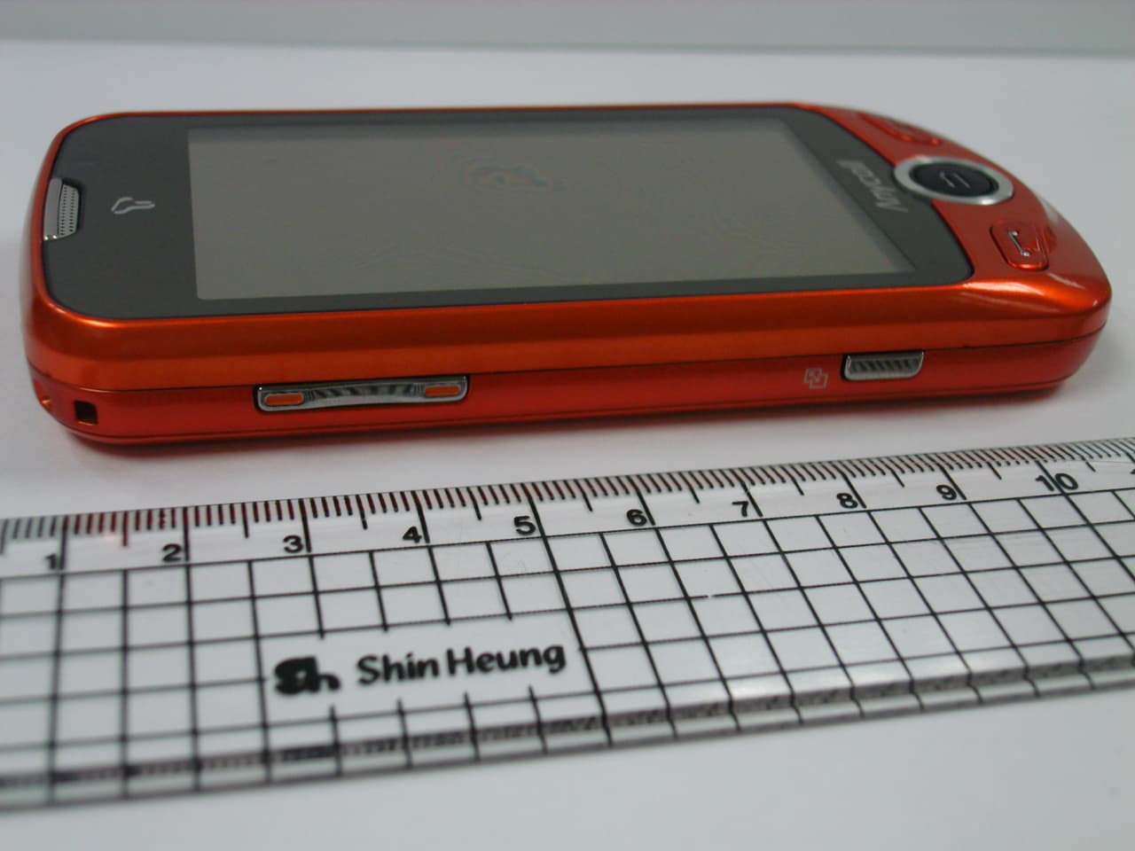 PCS GSM Phone with Bluetooth - FCC ID A3LSCHW960 - Samsung Electronics Co Ltd (2)