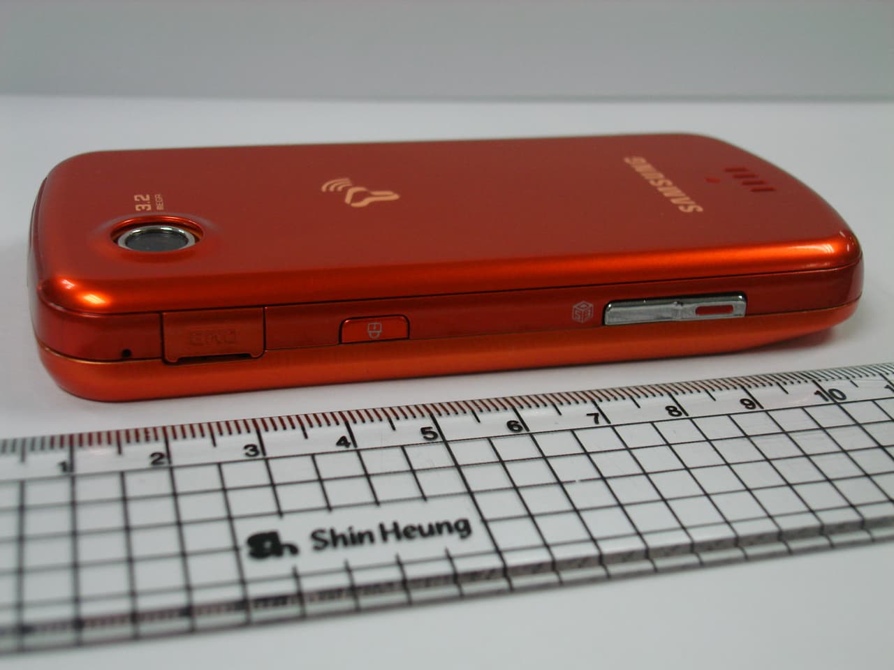 PCS GSM Phone with Bluetooth - FCC ID A3LSCHW960 - Samsung Electronics Co Ltd (4)