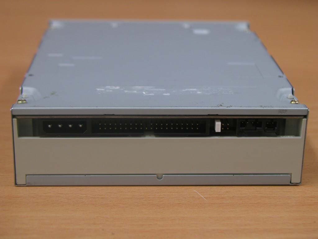 DVD-ROM Drive - FCC ID A3LSD816 - Samsung Electronics Co Ltd (1)