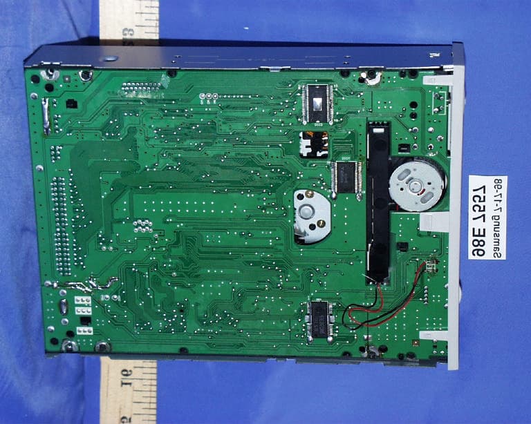 DVD ROM DRIVE - FCC ID A3LSDR430 - Samsung Electronics Co Ltd (3)