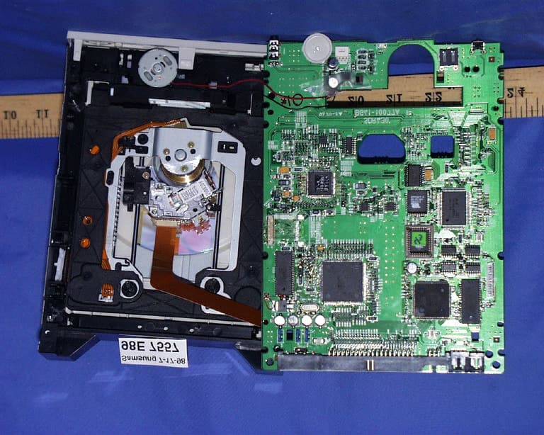 DVD ROM DRIVE - FCC ID A3LSDR430 - Samsung Electronics Co Ltd (2)