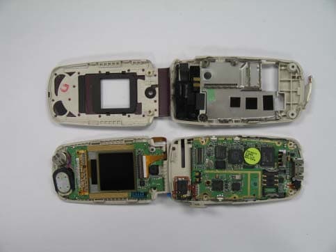 Cellular/PCS GSM Phone - FCC ID A3LSGHC516 - Samsung Electronics Co Ltd (1)