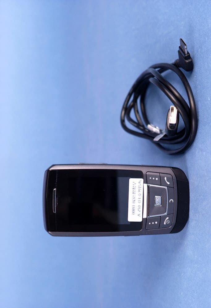 Dual-Band GSM/ EDGE Phone with Bluetooth - FCC ID A3LSGHD900 - Samsung Electronics Co Ltd (2)