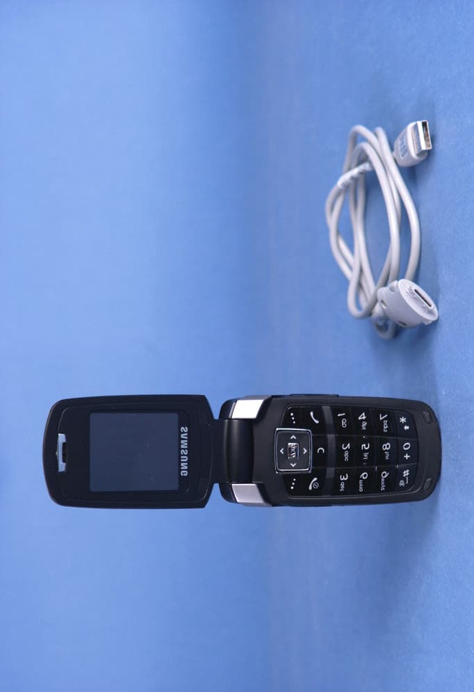 Single-Band PCS GSM/ EDGE Phone with Bluetooth - FCC ID A3LSGHE380 - Samsung Electronics Co Ltd (2)