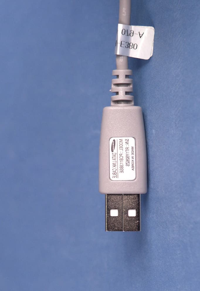 Single-Band PCS GSM/ EDGE Phone with Bluetooth - FCC ID A3LSGHE380 - Samsung Electronics Co Ltd (1)