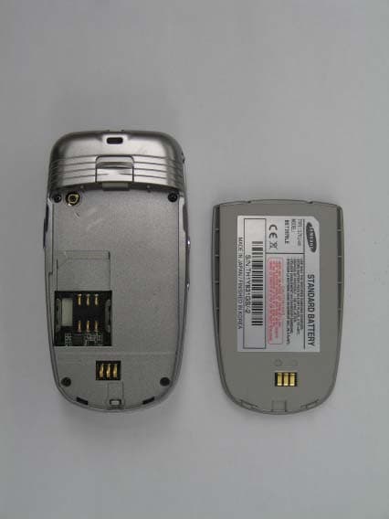 Dual-Band GSM Phone with Bluetooth - FCC ID A3LSGHE736 - Samsung Electronics Co Ltd (2)