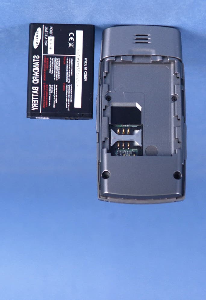 Single-Band PCS GSM/ EDGE Phone with Bluetooth - FCC ID A3LSGHE900 - Samsung Electronics Co Ltd (1)