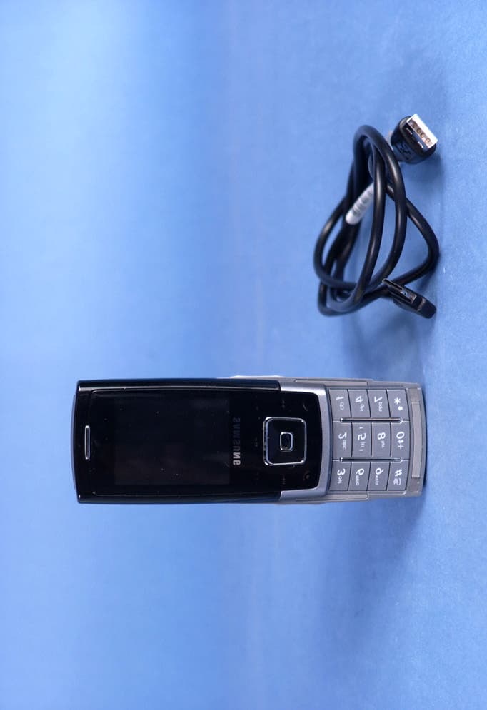 Single-Band PCS GSM/ EDGE Phone with Bluetooth - FCC ID A3LSGHE900 - Samsung Electronics Co Ltd (5)