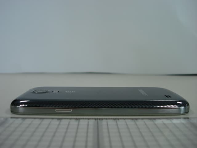 Multi-Band GSM/ EDGE/ WCDMA/ LTE Phone with WLAN, Bluetooth and RFID - FCC ID A3LSGHI257 - Samsung Electronics Co Ltd (1)