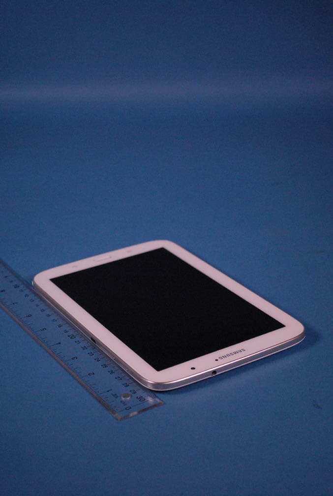 Portable Tablet Computer with Multi-band UMTS/GSM/EDGE/LTE/WLAN and Bluetooth - FCC ID A3LSGHI467 - Samsung Electronics Co Ltd (2)