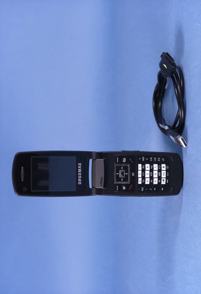 Single-Band PCS GSM/ EDGE Phone with Bluetooth - FCC ID A3LSGHI610 - Samsung Electronics Co Ltd (2)