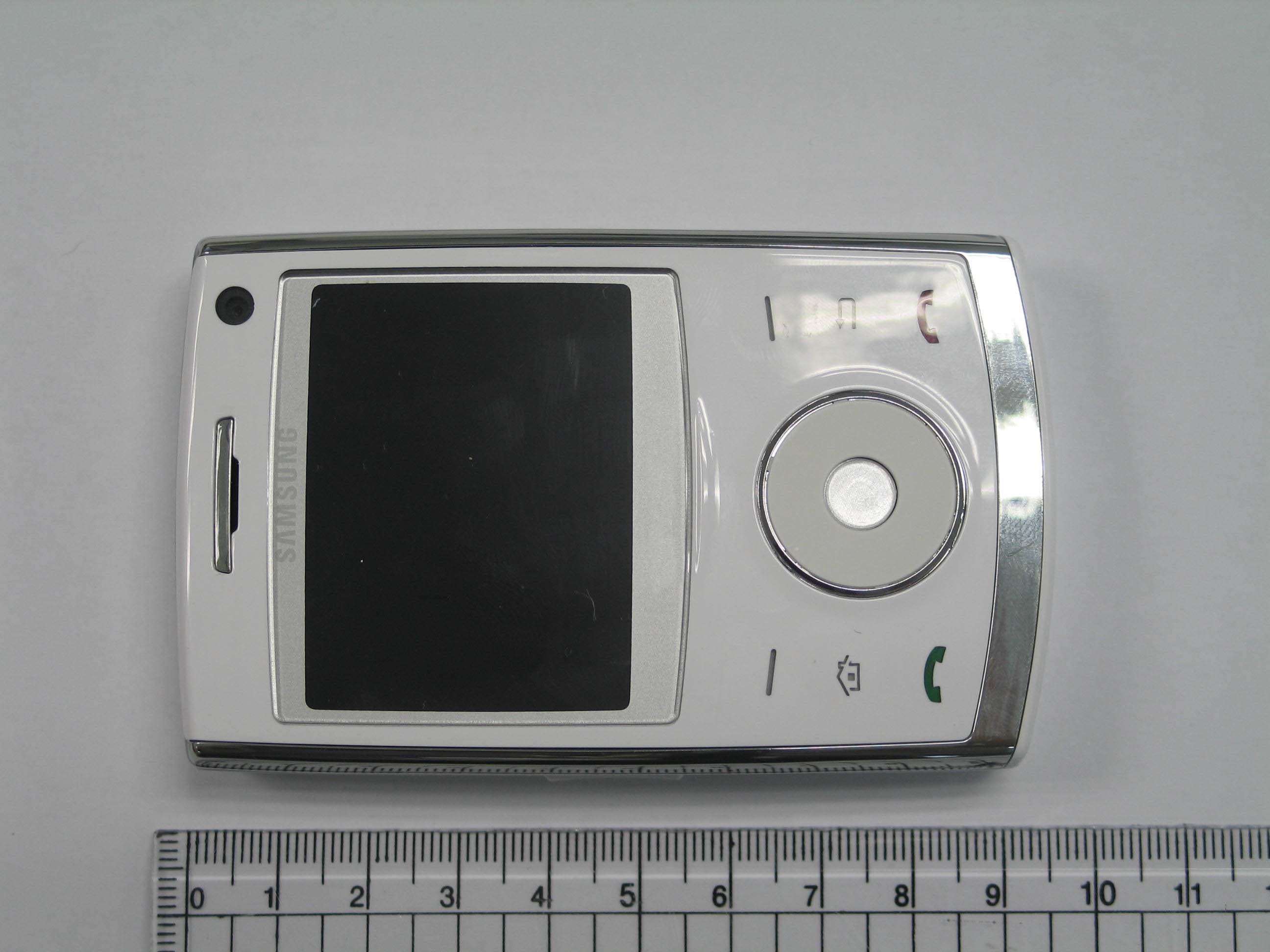 PCS GSM/ EDGE Phone with Bluetooth - FCC ID A3LSGHI620 - Samsung Electronics Co Ltd (4)
