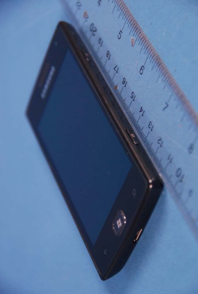 Cellular/PCS GSM/EDGE/WCDMA Phone with WLAN and Bluetooth - FCC ID A3LSGHI677 - Samsung Electronics Co Ltd (2)