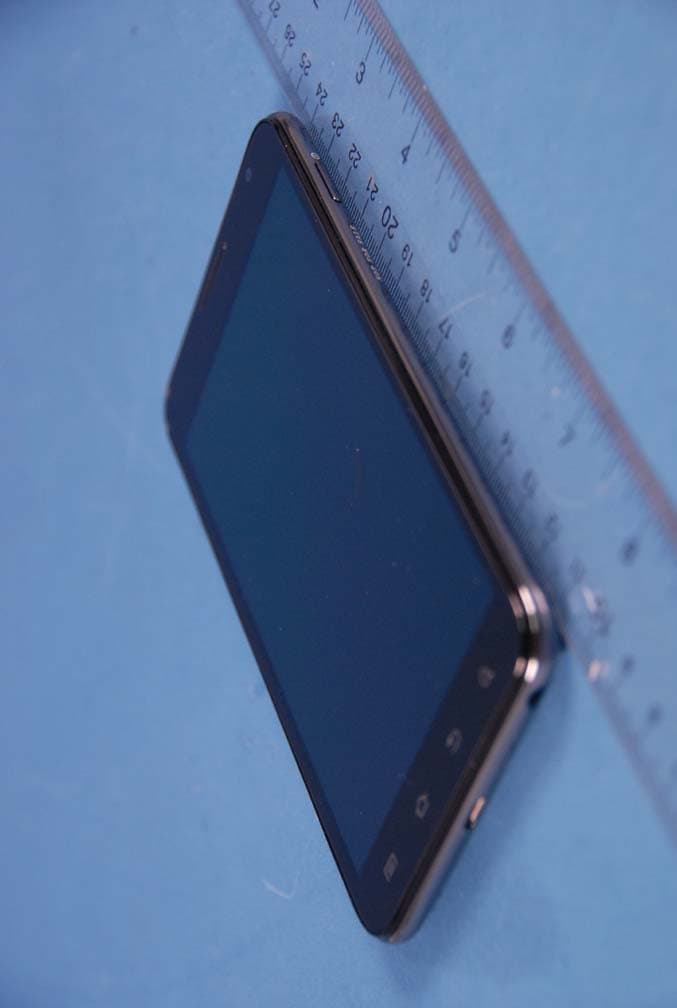 Cellular/PCS WCDMA/GSM/EDGE and 700 MHz/AWS LTE Phone with WLAN, RFID and Bluetooth - FCC ID A3LSGHI717 - Samsung Electronics Co Ltd (3)