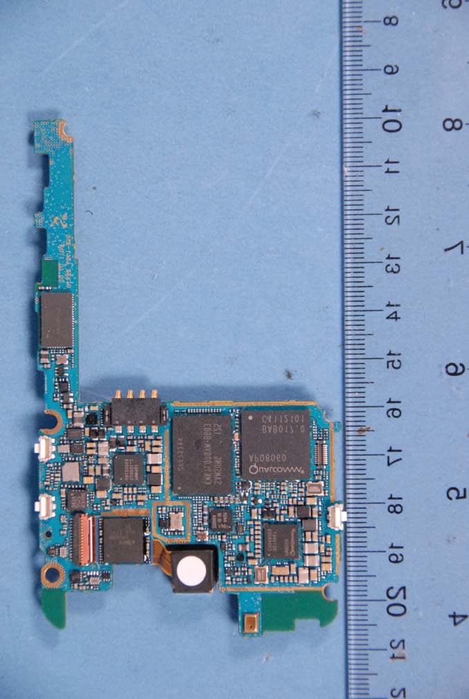Cellular/PCS WCDMA/GSM/EDGE and 700 MHz/AWS LTE Phone with WLAN, RFID and Bluetooth - FCC ID A3LSGHI727 - Samsung Electronics Co Ltd (3)