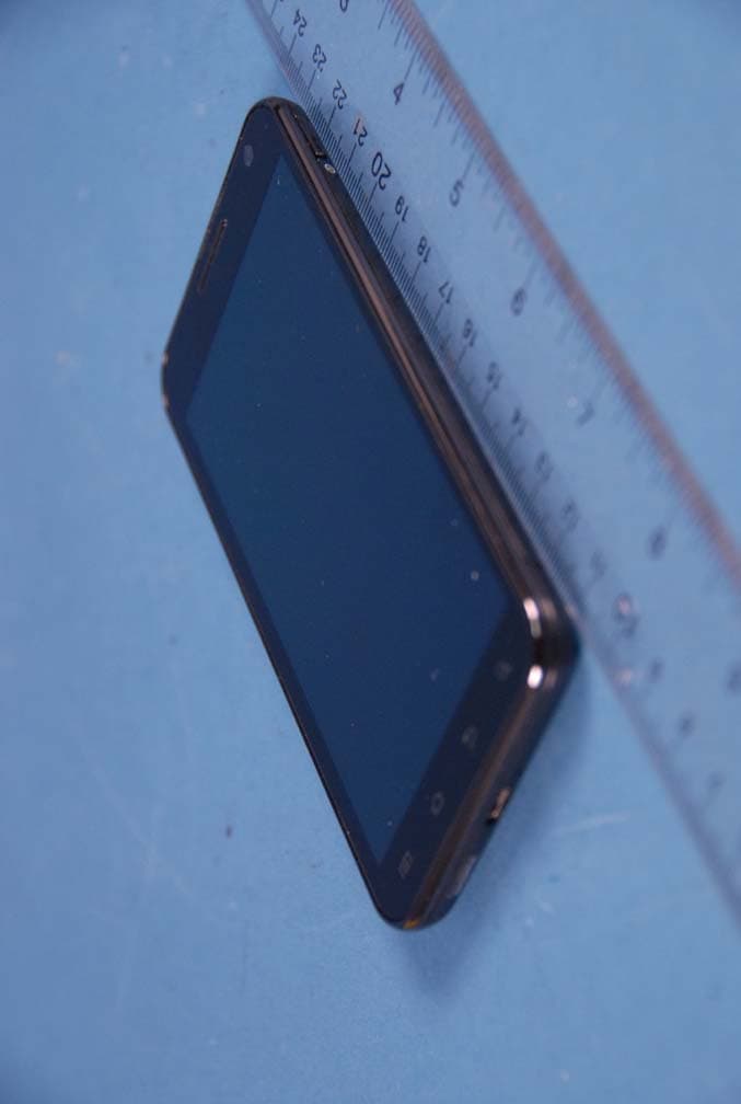 Portable Handset with Multi-band WCDMA/GSM/EDGE/LTE, WLAN, RFID and Bluetooth - FCC ID A3LSGHI757 - Samsung Electronics Co Ltd (4)