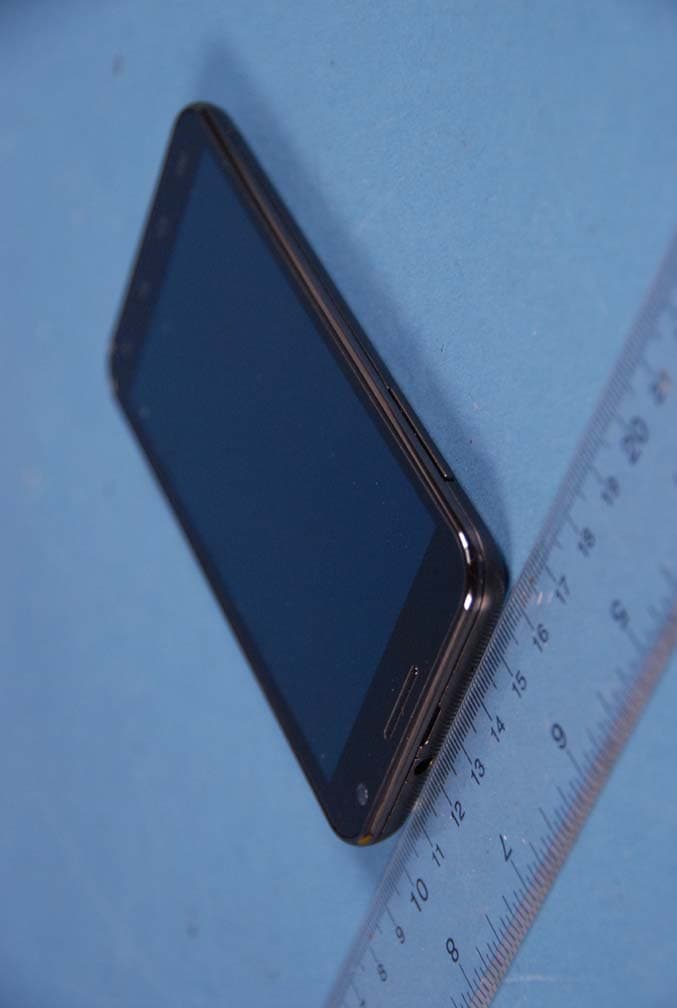 Portable Handset with Multi-band WCDMA/GSM/EDGE/LTE, WLAN, RFID and Bluetooth - FCC ID A3LSGHI757 - Samsung Electronics Co Ltd (1)